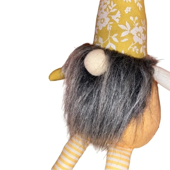 SPRING MINI GNOME Aldi Brand 11” Tall in Yellow, White and Gray - Picture 5 of 8
